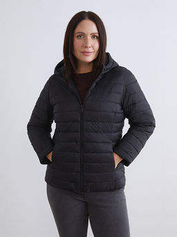 Kad?n Kap??onlu D?z ?i?me Mont