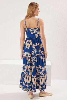 Mavi Bask?l? Havuz Yaka Ask?l? Skater/Belden Ac?lan Esnek Maxi Orme Elbise TWOSS25EL00527 - Trendyolmilla фото 5