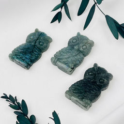 Фигурка резная "Сова" из Лабрадора