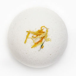 Бомбочка для ванны с лепестками календулы, 120 г, URAL LAB