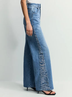 Джинсы wide leg с высокой посадкой с эффектом деворе / Zarina  фото 4