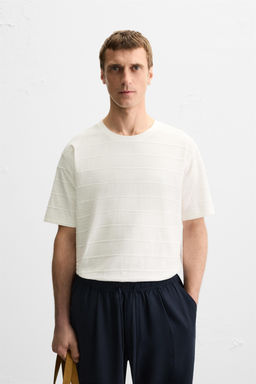 STRIPED IRREGULAR TEXTURE T-SHIRT - Zara фото 2