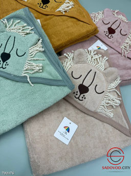 Полотенце с уголком (с капюшоном)