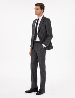 Серый зауженный костюм - Cacharel фото 4