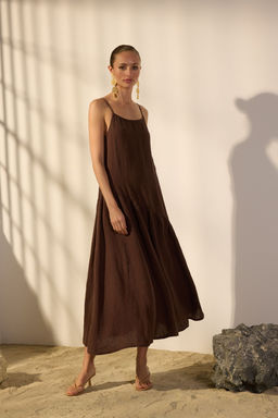 Trendyolmilla Sar? %100 Keten Dikis Detayl? Maxi Elbise TWOSS25EL00638