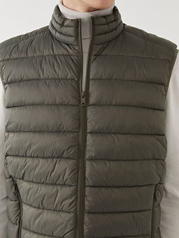 Standart Kal?p Dik Yaka Erkek ?i?me Yelek