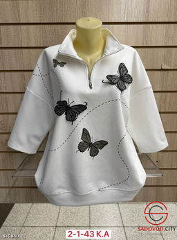 Кофта женская с бабочками