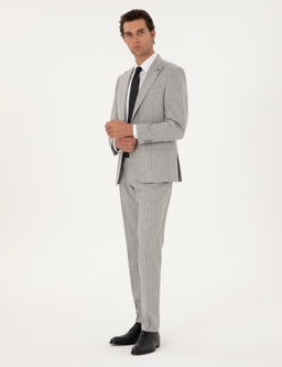 Светло-серый приталенный костюм - Cacharel фото 4