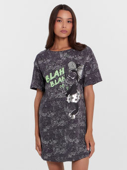 Сорочка ночная женская серая с принтом в виде потертостей - Mark formelle фото 2