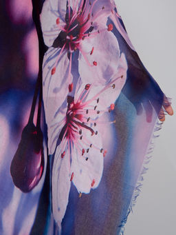 Большой, красивый палантин