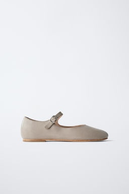 LIMITED EDITION BALLERINA WITH ANKLE STRAP