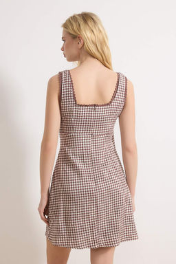 Kahverengi Ekose / Kareli Dantel Detayl? K?sa / Mini Dokuma Elbise TWOSS26EL00091