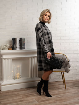 Платье Добринка (черно-белое) П15106-18М