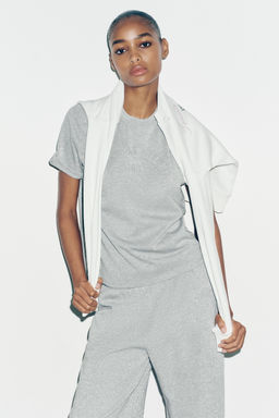 T-SHIRT WITH METALLIC THREAD SLOGAN - Zara фото 2