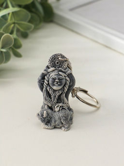 Брелок "Девочка со щенком и бубном маленькая" 4,8 см