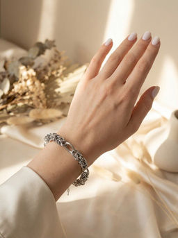 Браслет из стали