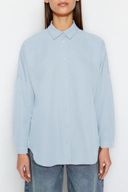 Ac?k Mavi Pamuklu Oversize Genis Kal?p Dokuma Gomlek TWOSS22GO0669
