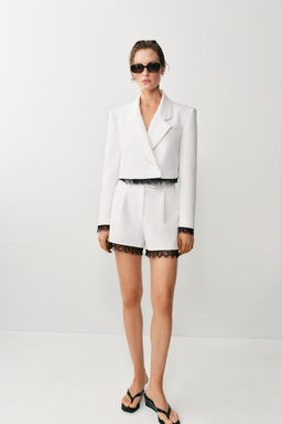 BLAZER COMBINADA ENCAJE HOMBRERAS / Blanco roto