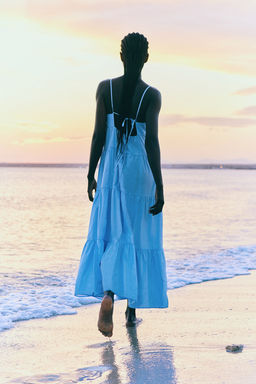 Vestido escalonado con tirantes espagueti - H&m фото 4