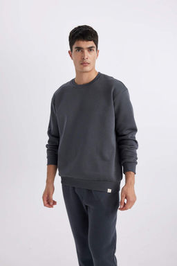 Базовый свитшот Oversize с круглым вырезом - Defacto фото 3
