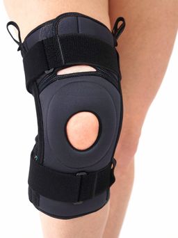 Бандаж на коленный сустав полуразъемный с пателлярным кольцом, пружинными вставками и ремнями для фи