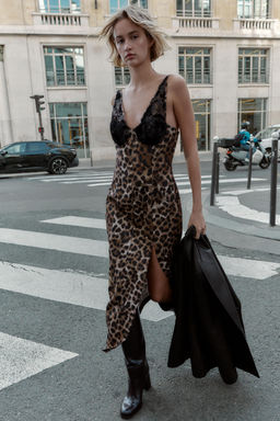 ANIMAL PRINT LACE MIDI DRESS