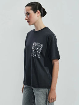 Футболка из хлопка с декоративным карманом / Zarina