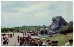 Открытка Волгоград  Мамаев курган. Площадь и скульптура Скорбь матери.