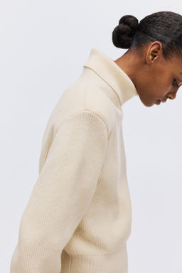 Jersey con hombreras - H&m фото 6