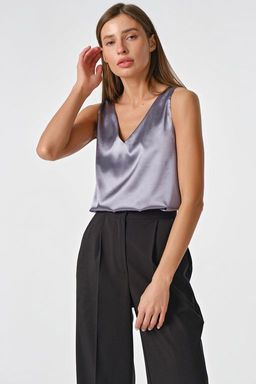 Топ атласный базовый под пиджак стальной