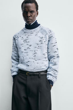 CONTRAST TEXTURED JUMPER