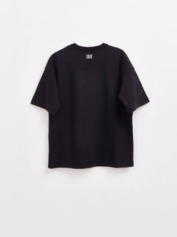 CONTE Удлиненная футболка из футера c карманом и аппликацией из стразов LD 2596 black