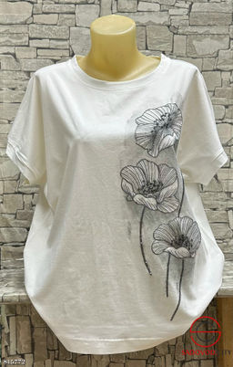 Футболка женская с цветами