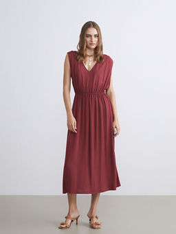 V Yaka Belden Oturtmal? Elbise