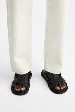 Criss-cross sandals with buckle - Zara фото 3