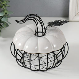 Шкатулка для украшений «Тыква с листочком», металл, керамика, белая с чёрным, 14×14×13 см