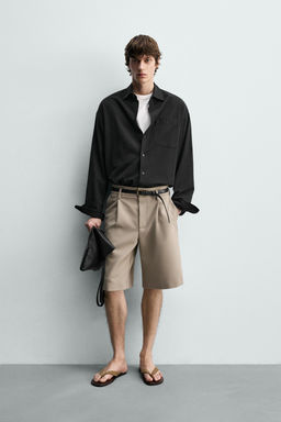 BERMUDA FLUIDA PLIEGUES / Tostado claro