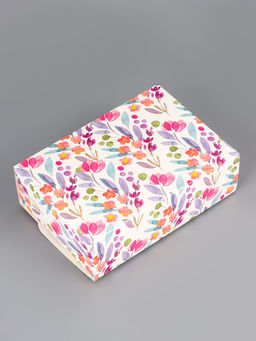 Цена за 5 шт. Подарочная коробка сборная с окном Розовые цветы, 16.5?11, 5?5 см