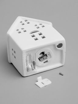 Светодиодная фигура «Дом с окнами» 8.1×5.7×10.1 см, 1 LED, LR44×3(в компл.), свечение тёплое белое