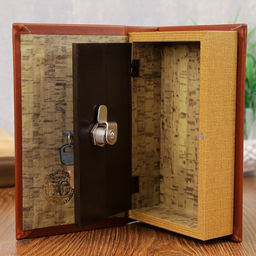 Шкатулка книга-сейф «Россия», дерево, 21×13×5 см