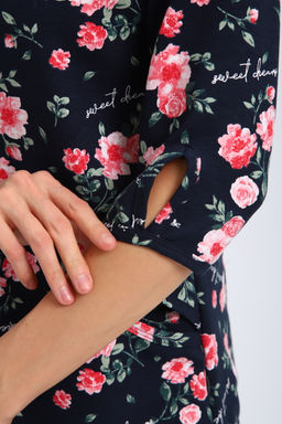 Кофта женская из футера 2-н Анфиса цветы на синем