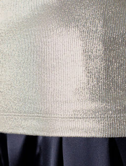 Топ с закрытым декольте из хлопка с эластаном в рубчик с матовым покрытием металлик - Vilatte фото 4