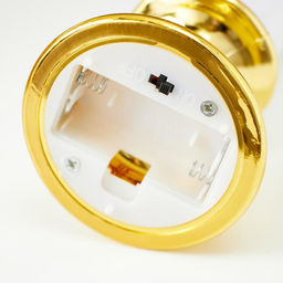 Цена за 2 шт. Светодиодная свеча в подсвечнике RISALUX Большая, ночник LED с эффектом живого пламени, от батареек 2xААА, золото, 7?7?21 см