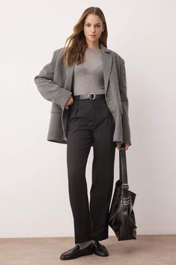 Siyah Kemerli Straigt/Duz Kesim Dokuma Kumas Pantolon TWOAW25PL00046