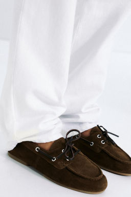 SPLIT SUEDE TOPSTITCHED LOAFERS