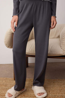 Trendyolmilla Beyaz Pamuklu Dantelli ve Kurdele/Fiyonk Detayl? Fitilli Orme Pijama Tak?m? THMAW25PT00206  фото 3
