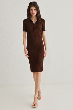 TRENDYOLMILLA Pembe Duz Midi Polo Yaka Triko Elbise TWOSS24EL00353 фото 10