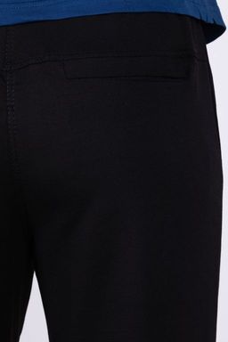 Брюки спортивные 
 3.MM001A-чёрный