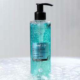 Bio World Secret Life Гель-мусс для умывания с гиалуроновой кислотой 250мл