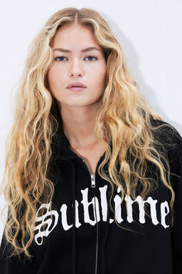 Chaqueta sudadera oversize con capucha y motivo - H&m фото 2